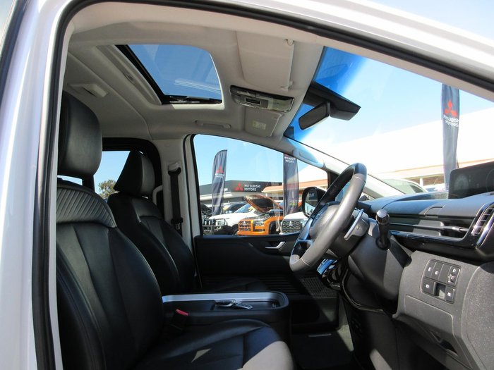 2022 Hyundai STARIA Highlander