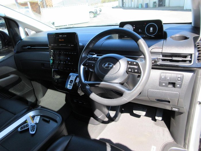 2022 Hyundai STARIA Highlander