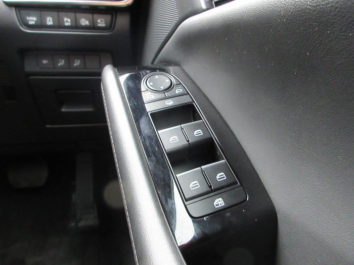 2025 Mazda 3 G25 GT