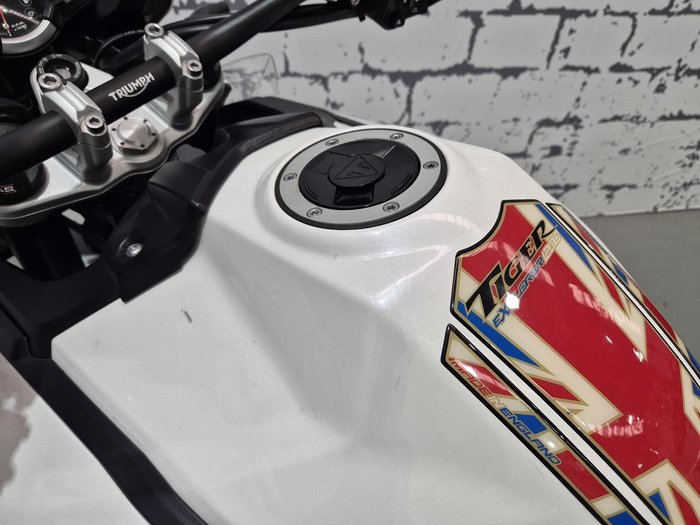 2017 Triumph Tiger Explorer XRx Tiger White