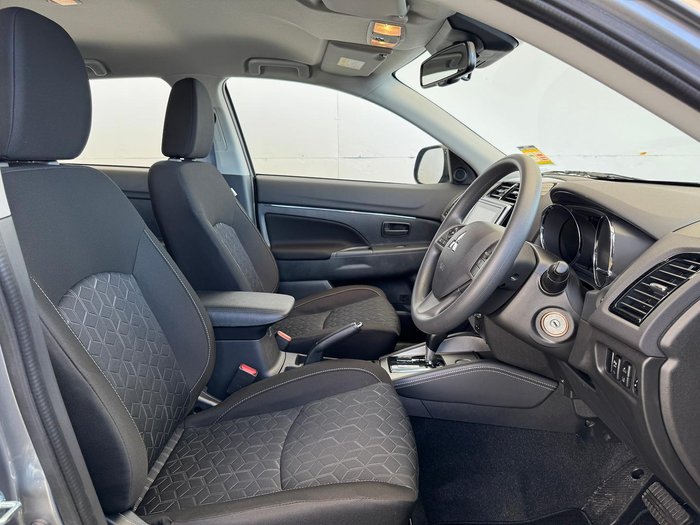 2024 Mitsubishi ASX ES