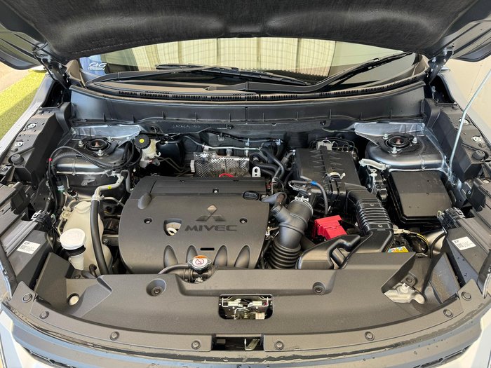 2024 Mitsubishi ASX ES