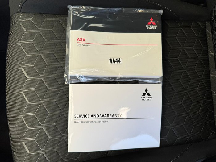 2024 Mitsubishi ASX ES