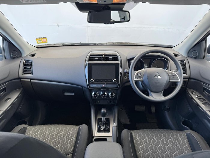 2024 Mitsubishi ASX ES