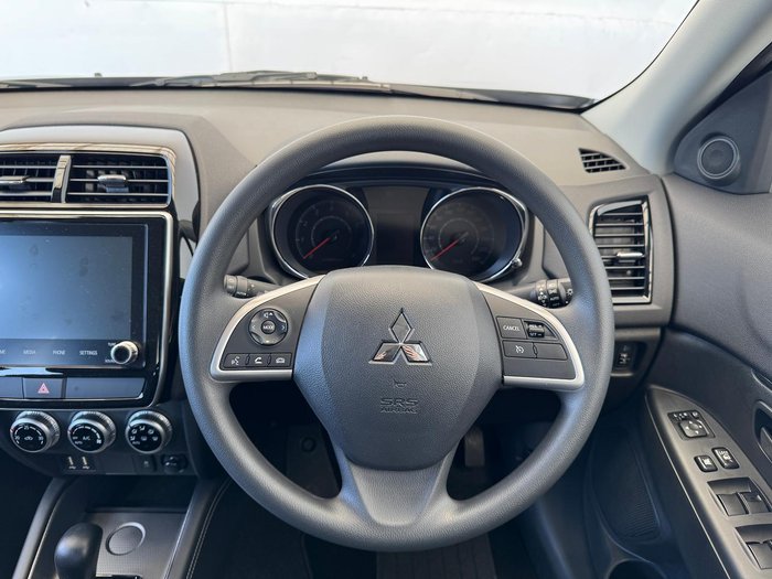 2024 Mitsubishi ASX ES