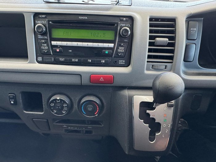 2011 Toyota Hiace Commuter