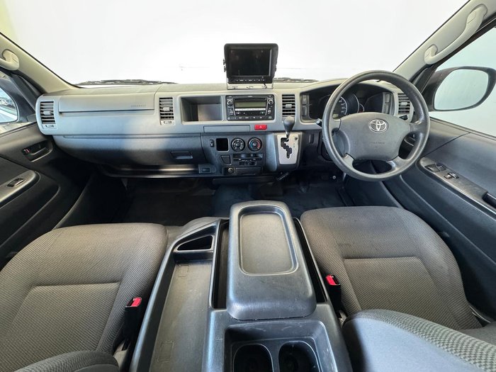 2011 Toyota Hiace Commuter