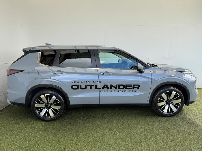 2025 Mitsubishi Outlander Aspire