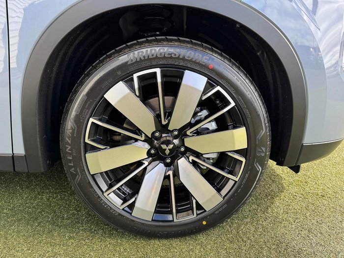 2025 Mitsubishi Outlander Aspire