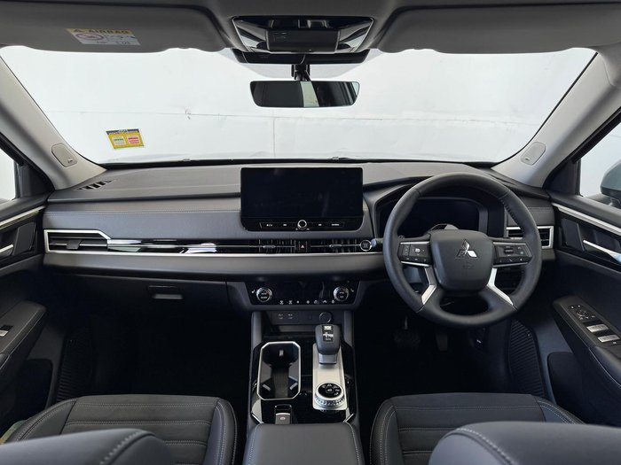 2025 Mitsubishi Outlander Aspire