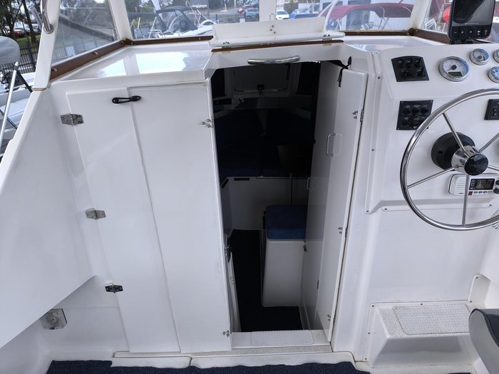 2015 DELTACRAFT Half Cabin Cruiser