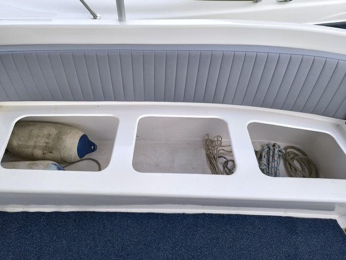 2015 DELTACRAFT Half Cabin Cruiser