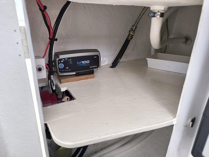 2015 DELTACRAFT Half Cabin Cruiser