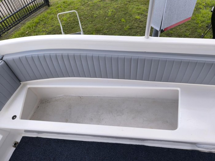 2015 DELTACRAFT Half Cabin Cruiser
