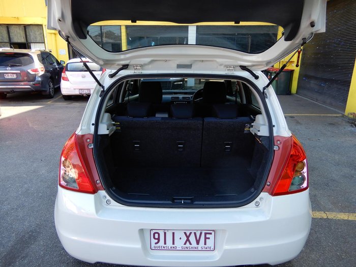 2009 Suzuki Swift RS415 White