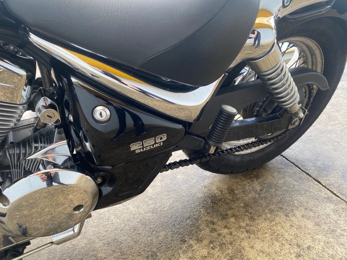 2015 Suzuki VL250 (LC250 INTRUDER) BLACK
