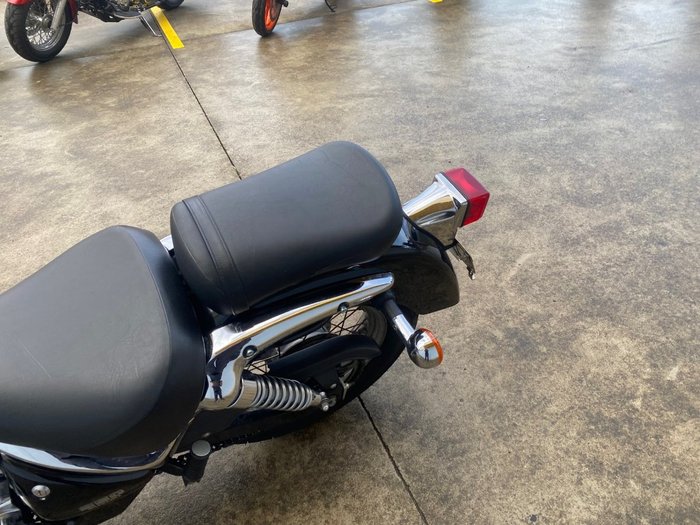 2015 Suzuki VL250 (LC250 INTRUDER) BLACK