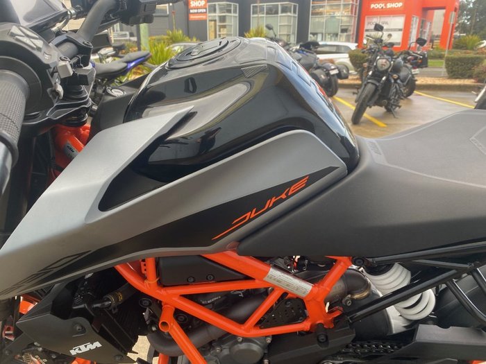2021 Ktm 390 DUKE Silver