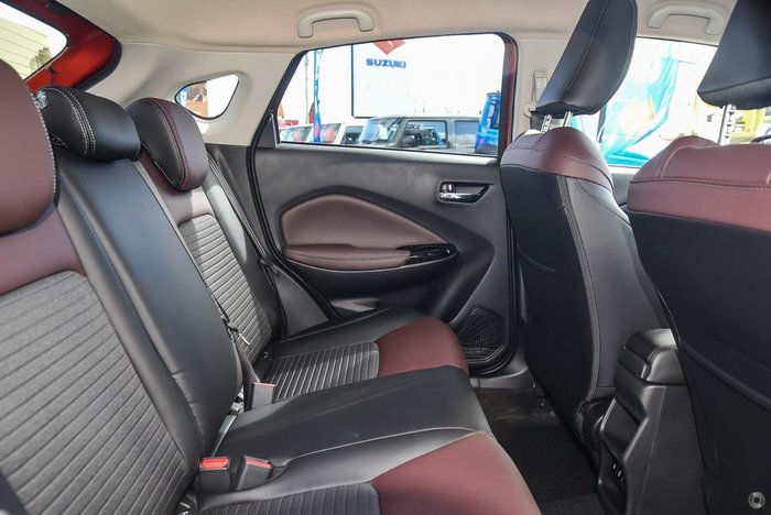 2025 Suzuki Fronx Hybrid KW Lucent Orange Pearl Metallic + Bluish Black Pearl