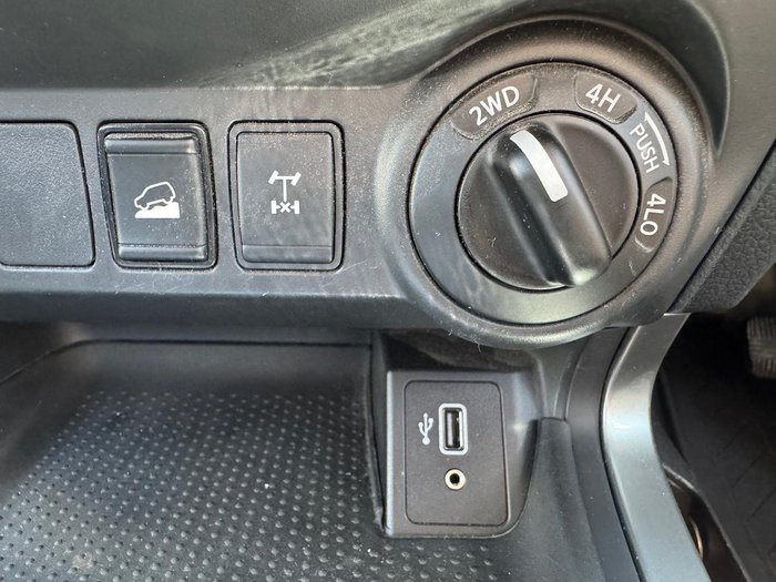 2023 Nissan Navara SL D23 MY23 4X4 Dual Range Solid White