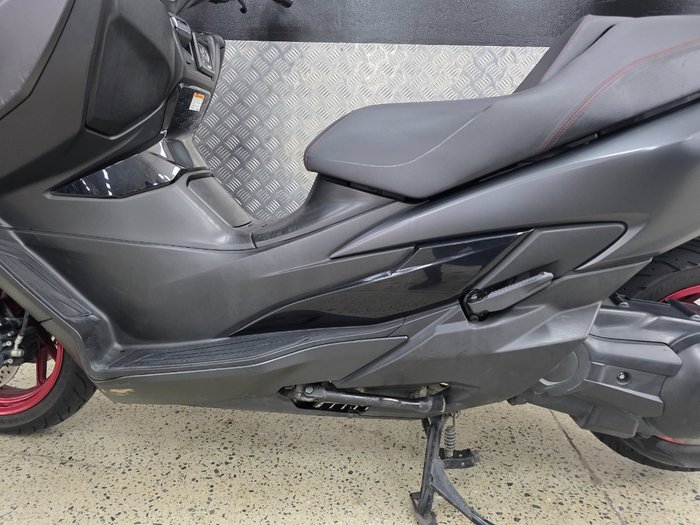 2018 Suzuki AN400A (BURGMAN 400) BLACK