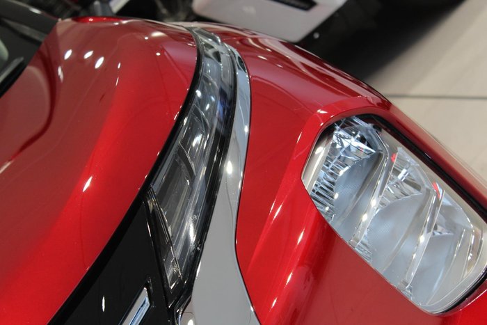 2025 Mitsubishi Outlander LS