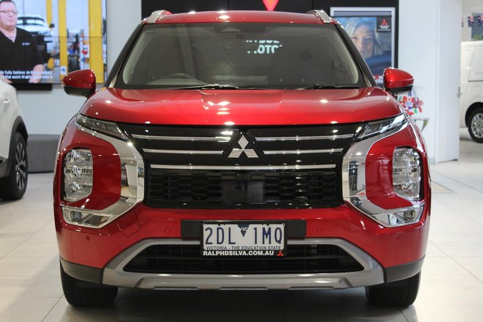 2025 Mitsubishi Outlander LS