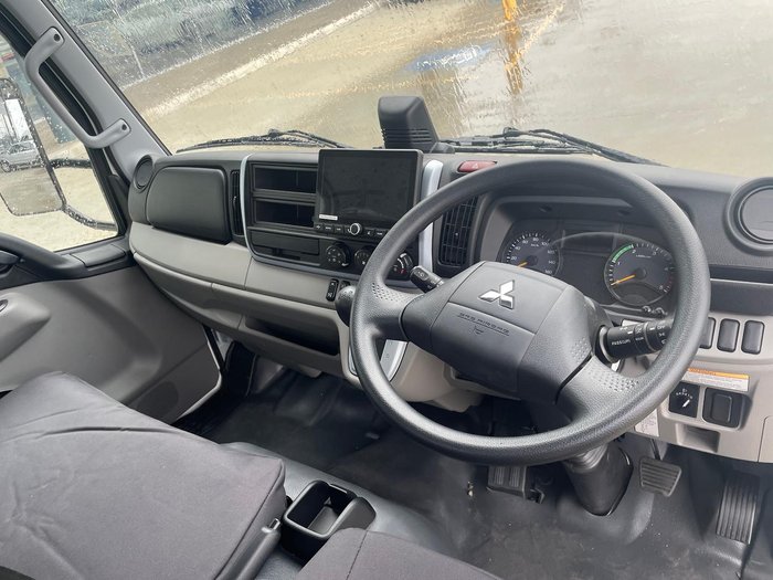 2025 Fuso Canter 515 White