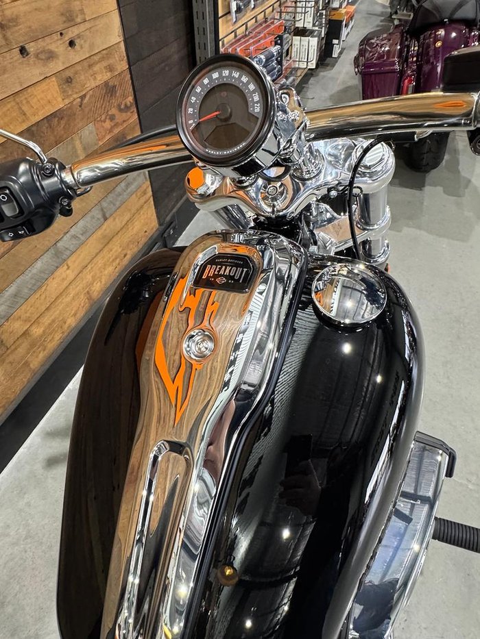 2025 Harley-Davidson Breakout 117 (FXBR) Softail Black