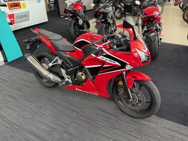 2017 Honda CBR300R ABS (CBR300RA) CBR Red