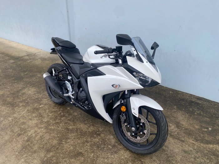 2017 Yamaha YZF-R3 White