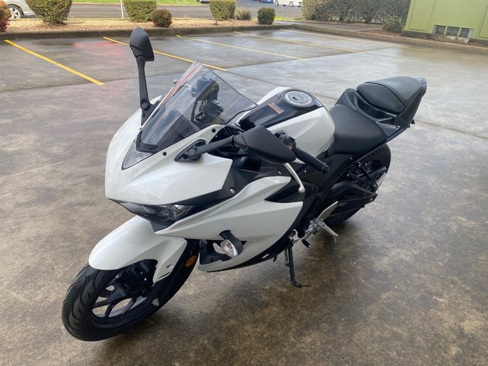 2017 Yamaha YZF-R3 White