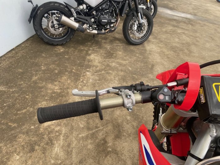 2023 Honda CRF250R Red