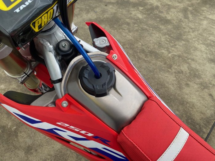 2023 Honda CRF250R Red
