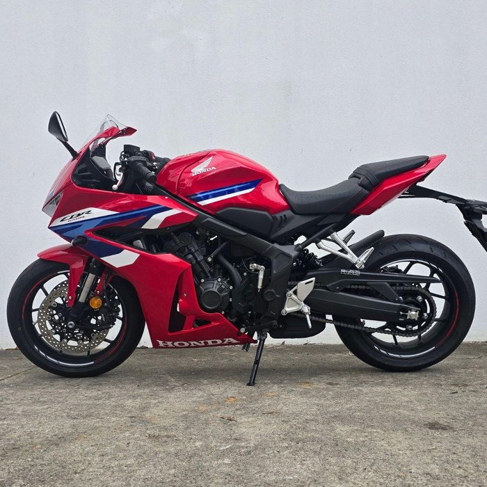 2025 Honda CBR650R E-Clutch CBR 650 Red