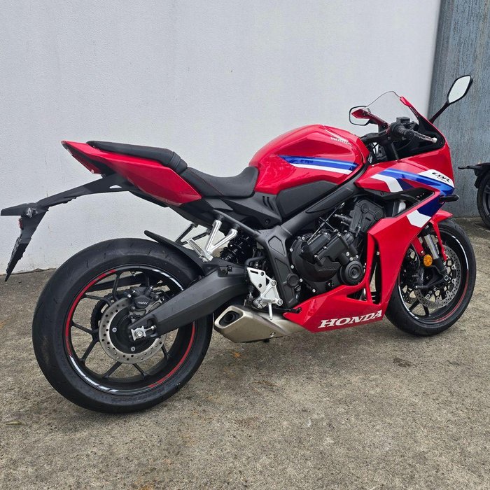 2025 Honda CBR650R E-Clutch CBR 650 Red