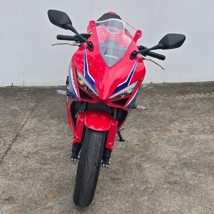2025 Honda CBR650R E-Clutch CBR 650 Red