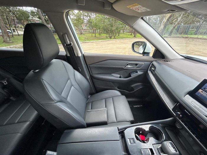 2024 Nissan X-TRAIL ST-L