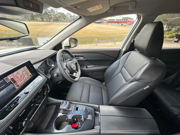 2024 Nissan X-TRAIL ST-L