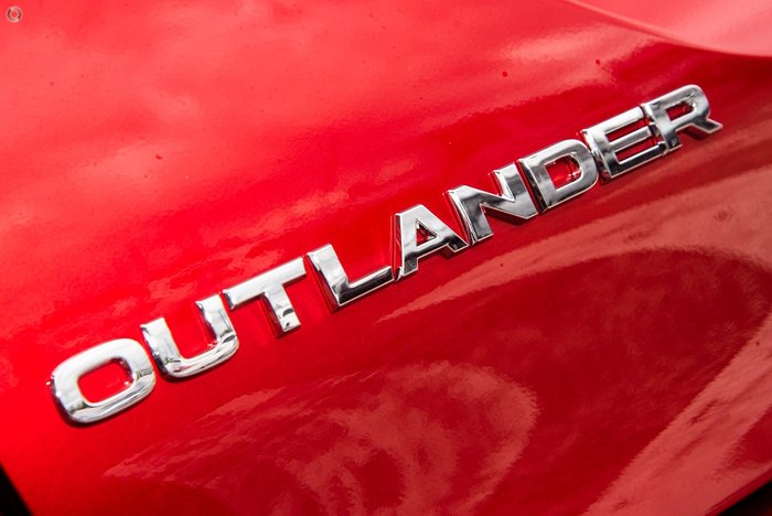 2025 Mitsubishi Outlander ES ZM MY24 Red Diamond