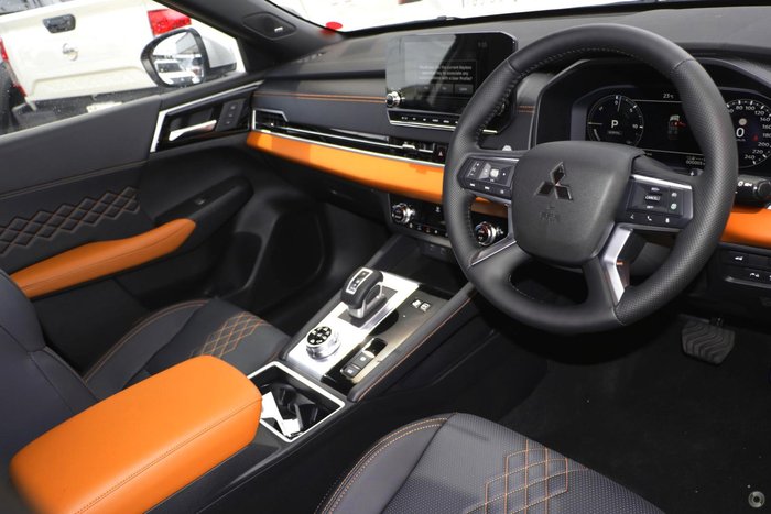 2025 Mitsubishi Outlander PHEV Exceed Tourer ZM MY24 AWD Sterling Silver with Black Mica Roof