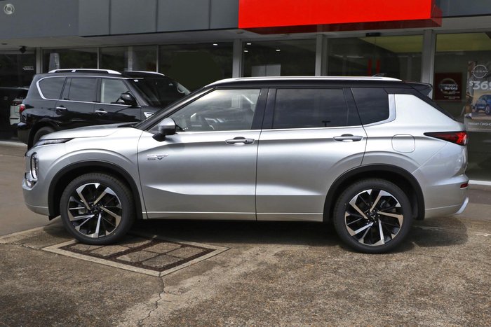 2025 Mitsubishi Outlander PHEV Exceed Tourer ZM MY24 AWD Sterling Silver with Black Mica Roof
