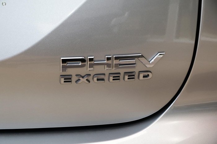 2025 Mitsubishi Outlander PHEV Exceed Tourer ZM MY24 AWD Sterling Silver with Black Mica Roof