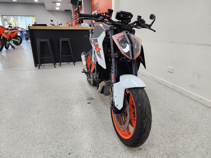 2018 Ktm 1290 SUPER DUKE R White