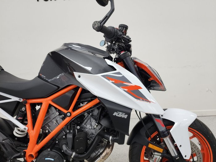 2018 Ktm 1290 SUPER DUKE R White