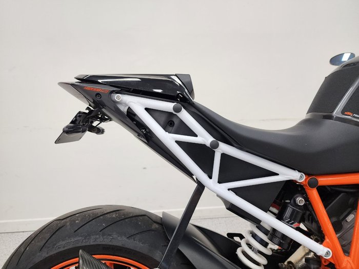2018 Ktm 1290 SUPER DUKE R White
