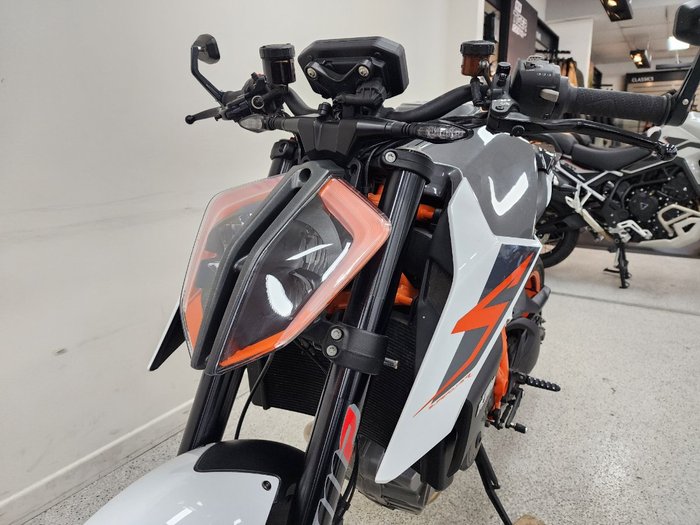 2018 Ktm 1290 SUPER DUKE R White