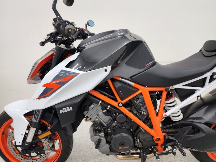 2018 Ktm 1290 SUPER DUKE R White