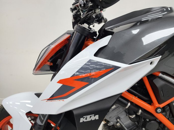 2018 Ktm 1290 SUPER DUKE R White