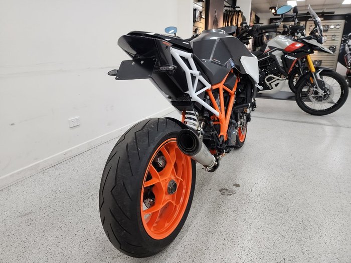 2018 Ktm 1290 SUPER DUKE R White